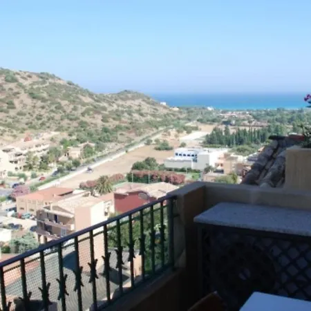 Villa • Relax In Piscina Con Vista Sul Mare